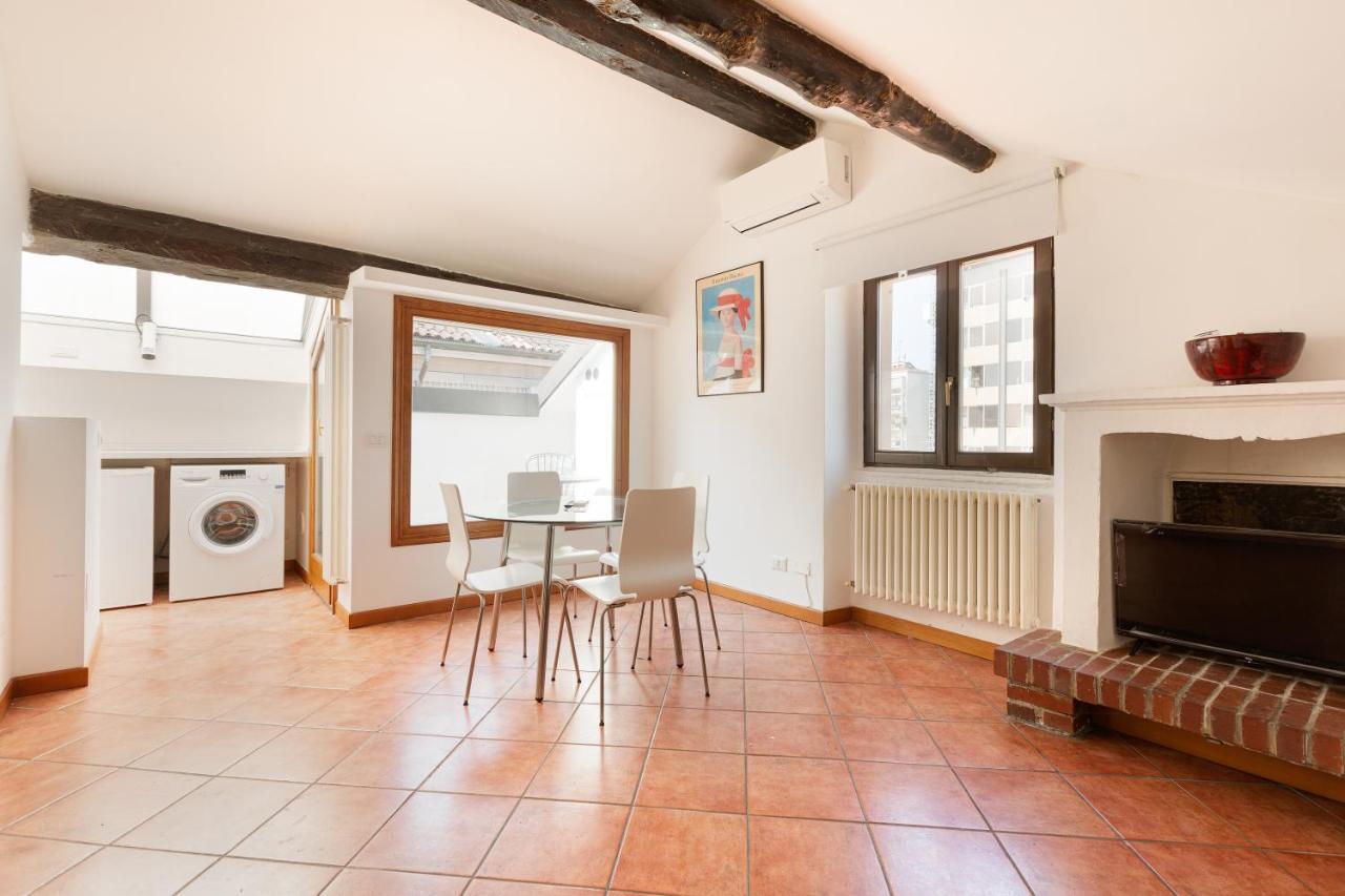 Corso Como Balcony Apartment ミラノ エクステリア 写真